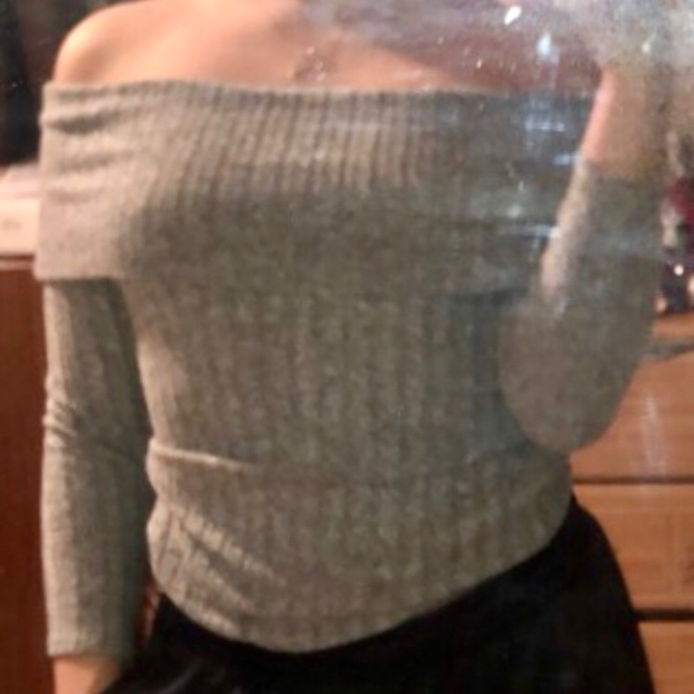 off shoulder shirt